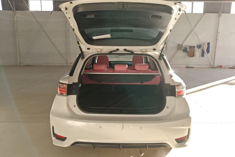 雷克萨斯CT 2014款 CT200h 精英版 单色机舱底盘23