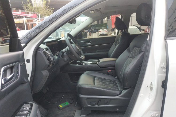 日产 探陆 2024款 380VC-TURBO 四驱智尊版 6座局部细节19