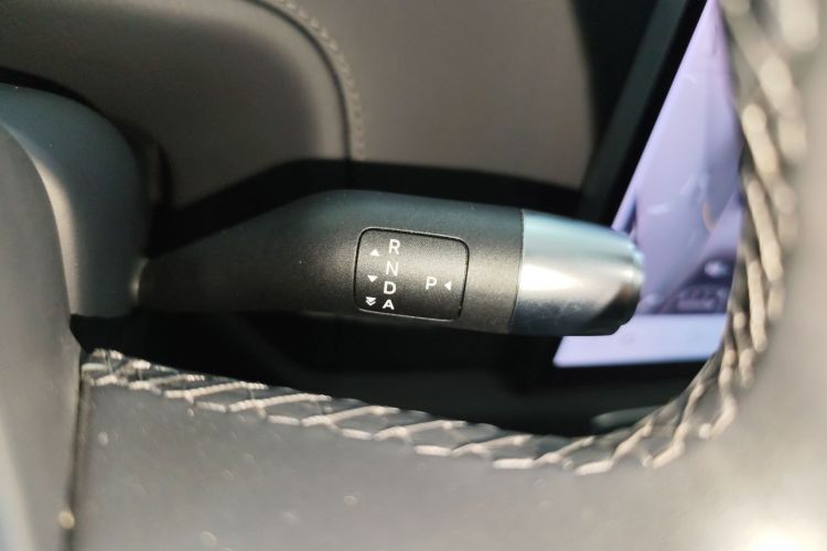 理想汽车 理想L8 2023款 Air局部细节18