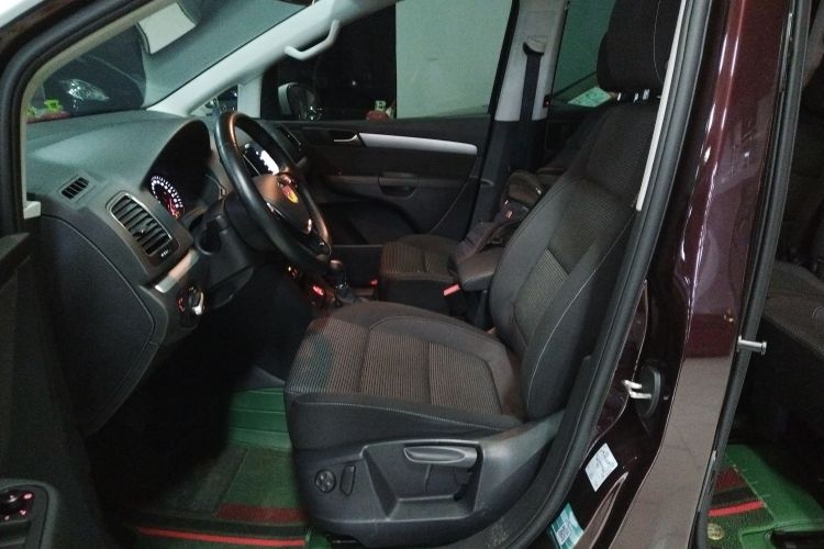 大众 夏朗 2018款 改款 380TSI 舒享型 7座中控内饰19