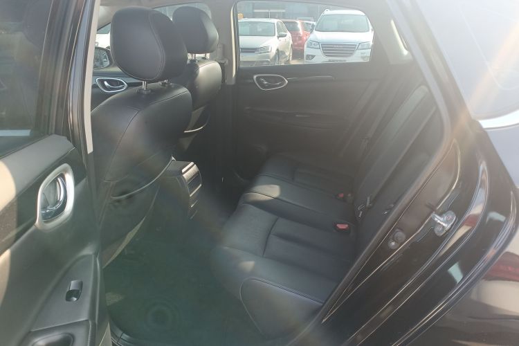 日产 轩逸 2019款 1.6XV CVT智联尊享版 国VI中控内饰21