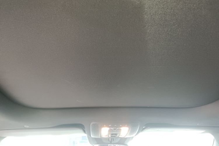 奔驰EQB 2022款 EQB 350 4MATIC 首发特别版中控内饰22