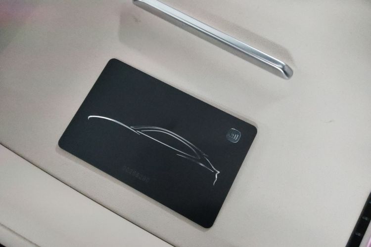 小米汽车 小米YU7 2025款 超长续航后驱版中控内饰7001