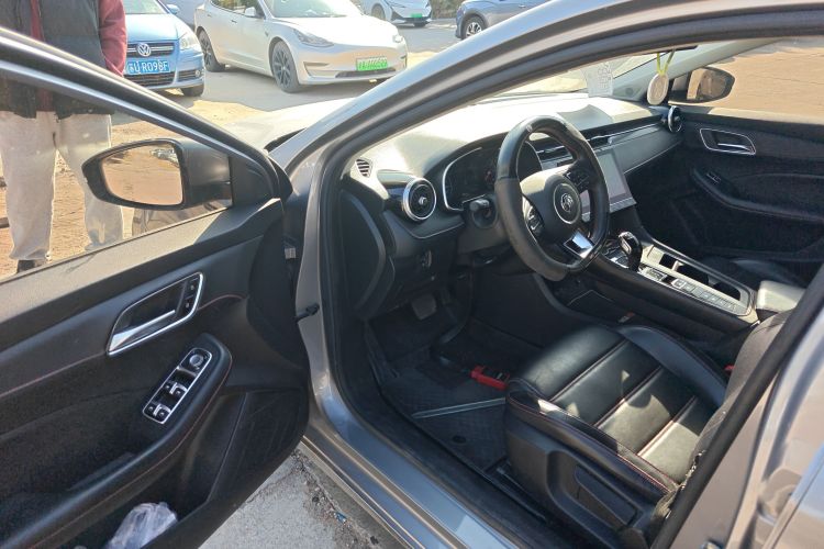 名爵6新能源 2020款 1.5T 混动领潮风尚版中控内饰20