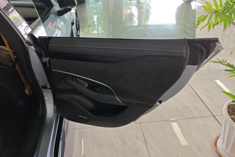 小米汽车 小米SU7 Ultra 2025款 Ultra中控内饰7006