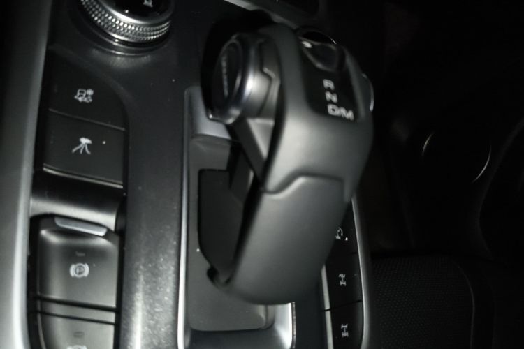 坦克300 2023款 越野版 2.0T 征服者中控内饰18