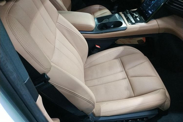 蔚来ES8 2020款 450KM 六座版局部细节41