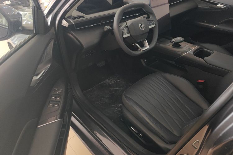 长安 逸动 2025款 蓝鲸 1.5T 500Bar旗舰型局部细节19