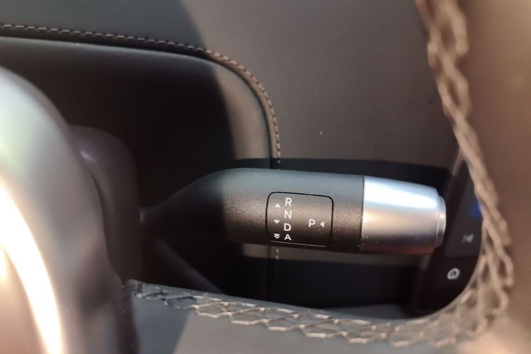 理想汽车 理想L9 2024款 Ultra中控内饰18