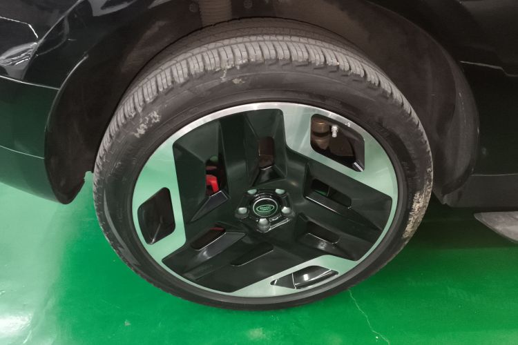 路虎 揽胜运动版 2023款 360PS S车身外观6008