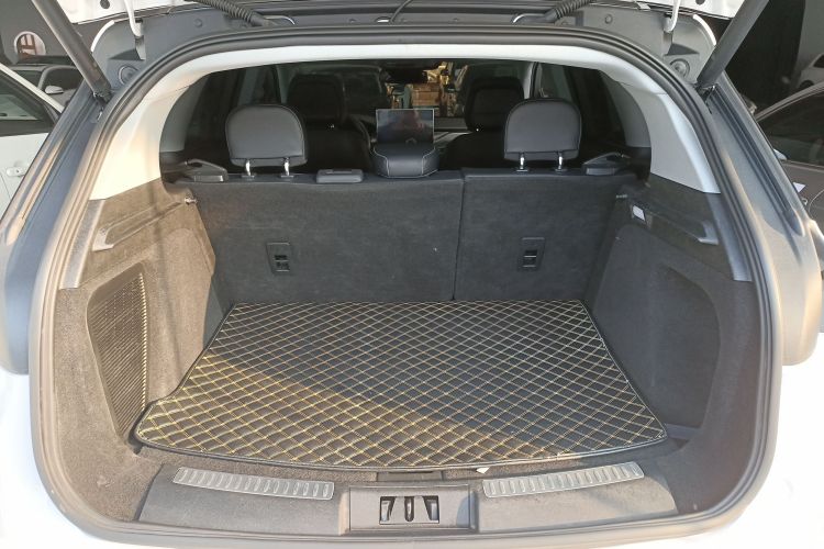 林肯 冒险家 2022款 2.0T 两驱尊享版机舱底盘23