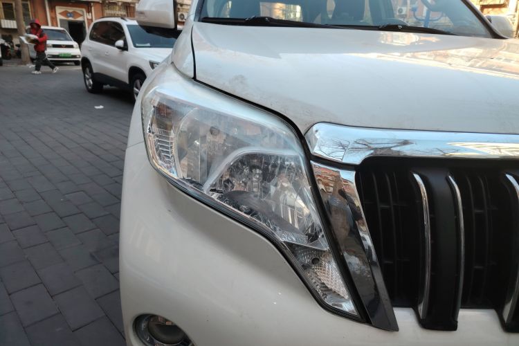 丰田 普拉多 2016款 2.7L 自动标准版车身外观8