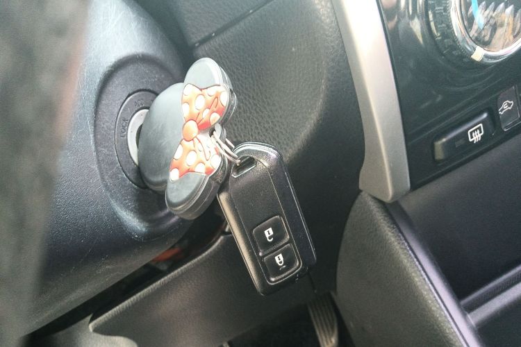 丰田 威驰 2019款 1.5L CVT创行版中控内饰7001