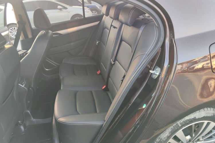 吉利汽车 帝豪 2018款 1.5L CVT向上互联版中控内饰21