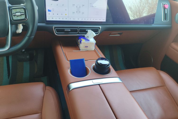 理想汽车 理想L8 2023款 Pro中控内饰18