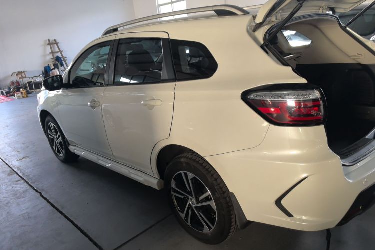 启辰T70 2019款 1.4T 手动睿享版车身外观4