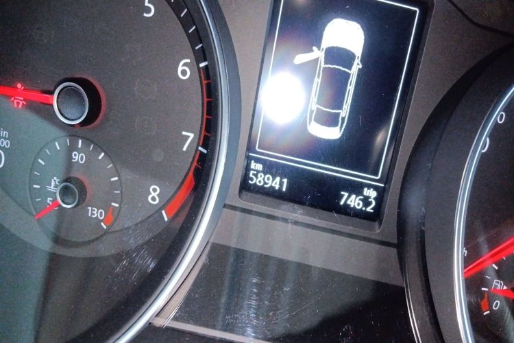 大众 迈腾 2017款 330TSI DSG 豪华型中控内饰15