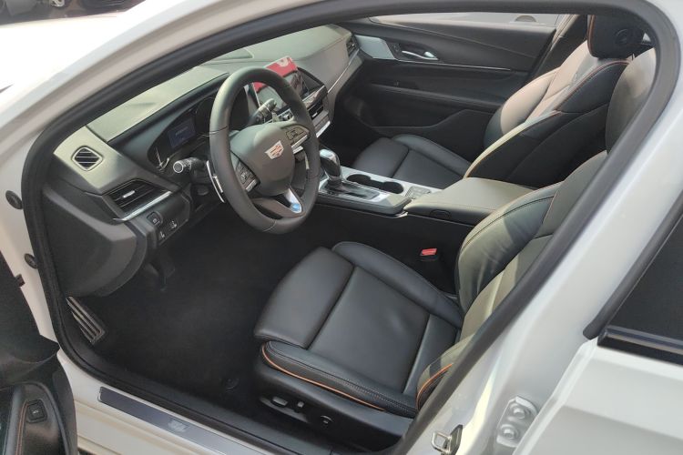 凯迪拉克CT4 2020款 28T 精英型中控内饰19