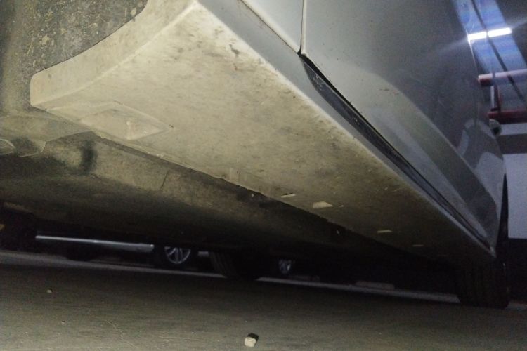 红旗H6 2023款 2.0T 致尚版局部细节9004