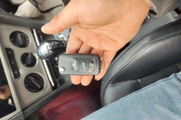 大众 朗逸 2013款 改款经典 1.6L 自动舒适版中控内饰11