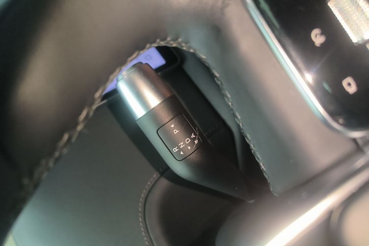 理想汽车 理想L6 2024款 Max中控内饰18