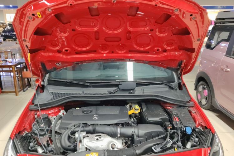 奔驰B级 2017款 B 200 动感型机舱底盘24