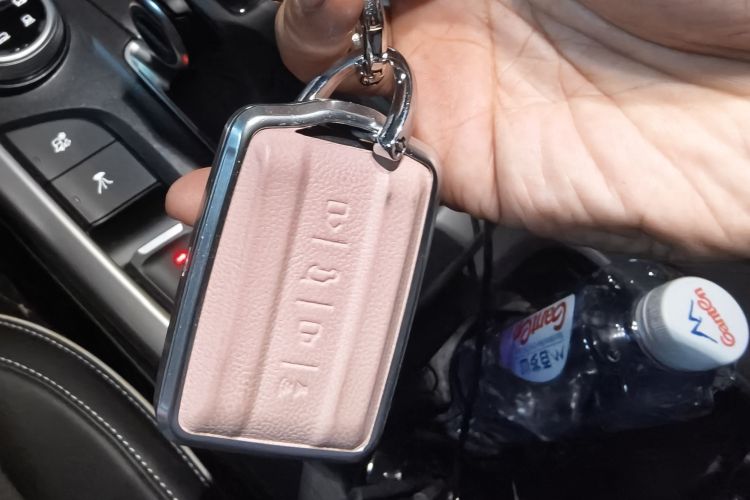 坦克300 2024款 2.0T 征服者中控内饰11