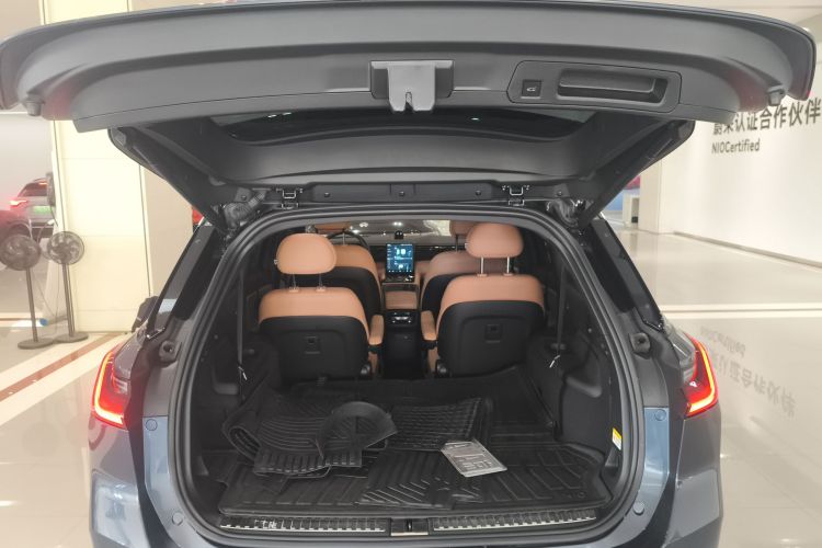 蔚来ES8 2020款 580KM 六座版机舱底盘23