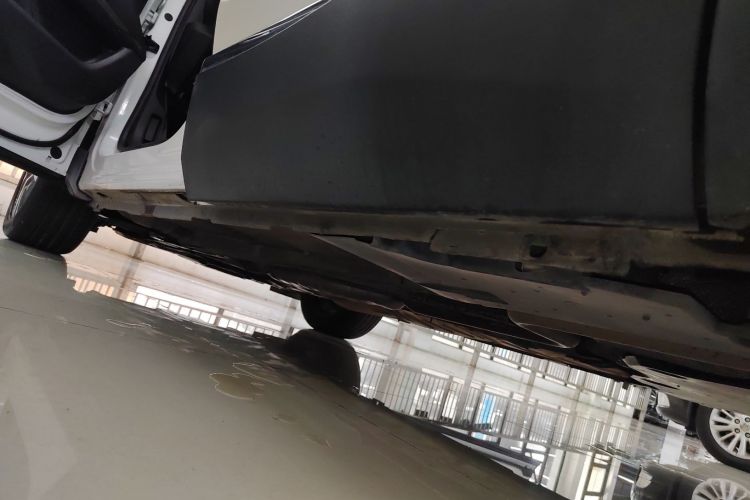 标致5008 2017款 380THP 7座无界版局部细节9002