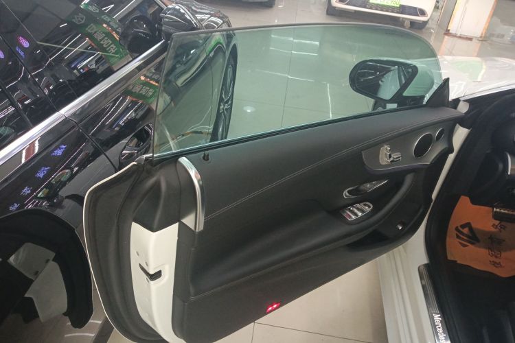 奔驰E级(进口) 2020款 E 260 轿跑车中控内饰47