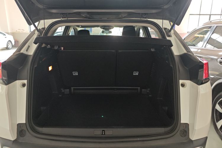 标致4008 2019款 改款 360THP 尝先版机舱底盘23