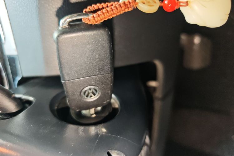 大众 宝来 2014款 1.6L 自动舒适型中控内饰11