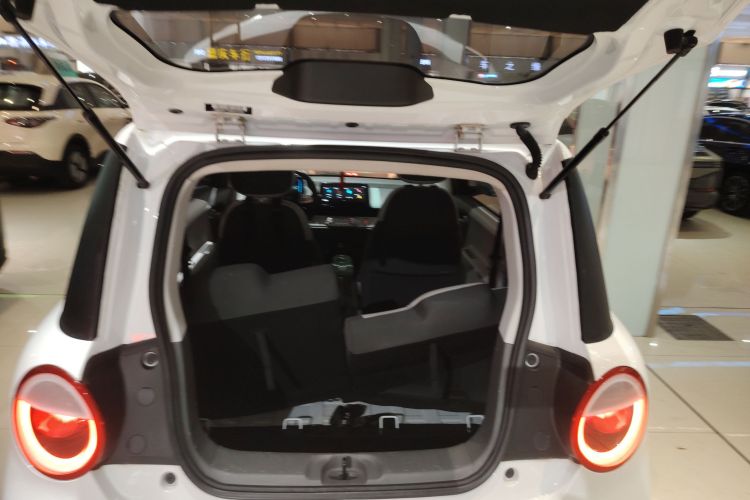 长安启源 长安Lumin 2023款 205km 香沁款机舱底盘23