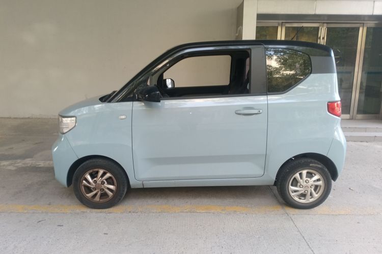 五菱汽车 宏光MINIEV 2021款 马卡龙臻享款 磷酸铁锂车身外观4