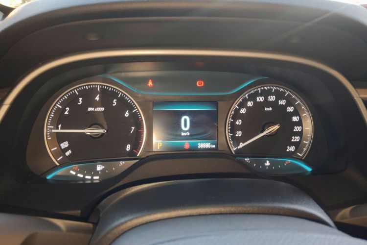 别克 英朗 2021款 改款 典范 1.5L 自动精英型中控内饰14