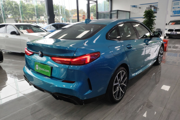 宝马2系(进口) 2021款 225i 四门轿跑车 M运动曜夜套装车身外观7