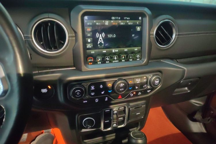 Jeep 角斗士 2022款 3.6L 先行版局部细节16