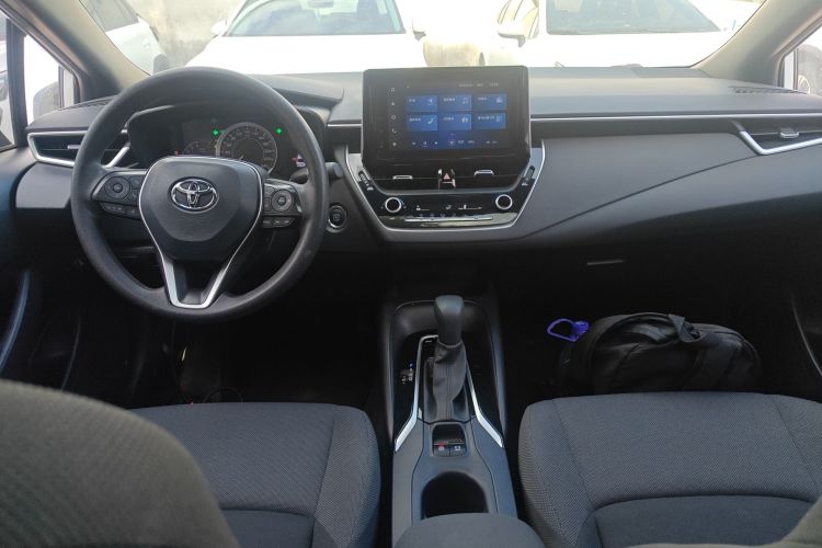 丰田 雷凌 2021款 185T CVT豪华版中控内饰12