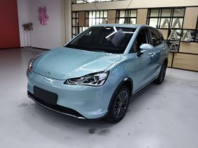 哪吒汽车 哪吒V 2022款 潮 400 Lite