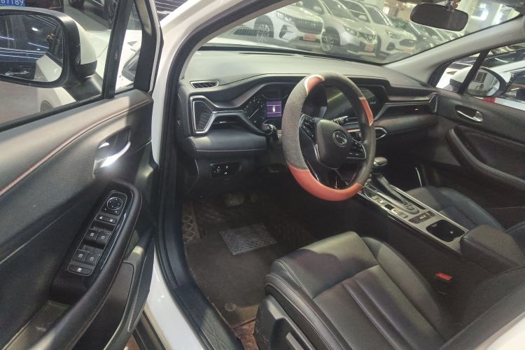 广汽传祺 传祺GS4 2020款 270T 自动精英科技版中控内饰20