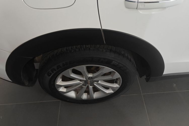 奥迪Q5 2015款 40 TFSI 技术型车身外观6008