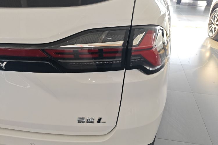 吉利汽车 豪越L 2024款 2.0T DCT尊贵型车身外观9