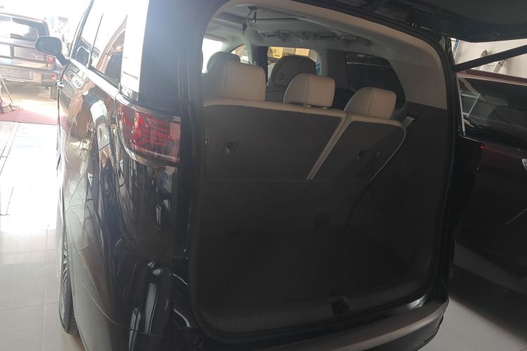 腾势D9 2022款 DM-i 970 四驱旗舰型局部细节23