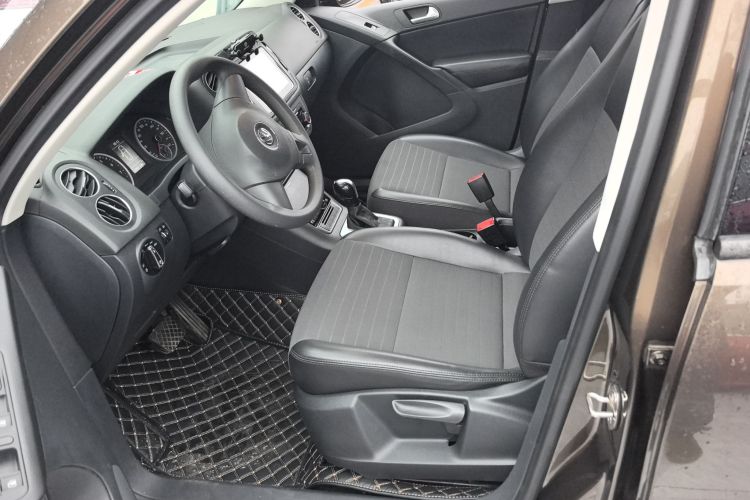 大众 途观 2015款 1.8TSI 自动两驱风尚版中控内饰19