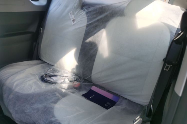 吉利银河 2025款 210km 熊猫卡丁中控内饰7004