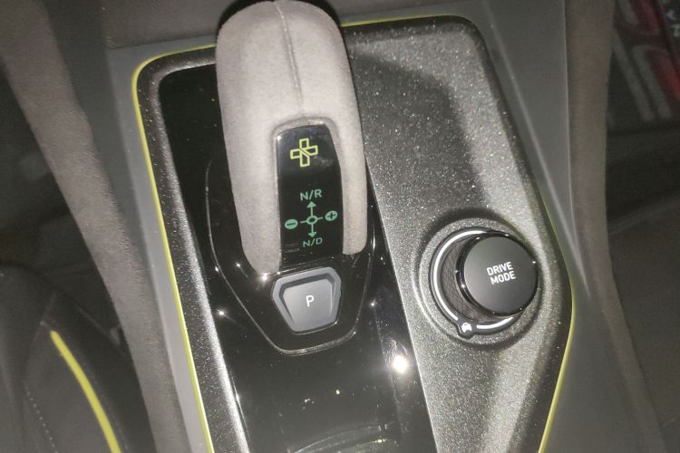 领克03 2022款 03+ 2.0TD 自动驭风版局部细节18