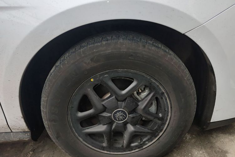 比亚迪 秦PLUS 2025款 DM-i 智驾版 55KM领先型车身外观10