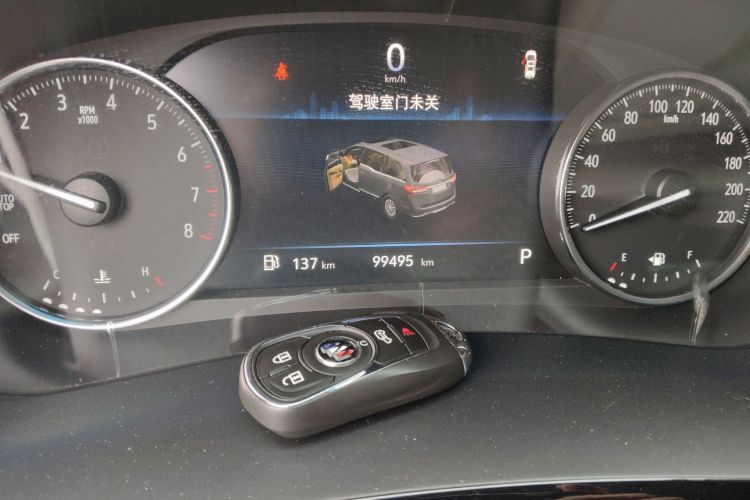 别克GL8 2020款 陆上公务舱 652T 豪华型中控内饰15