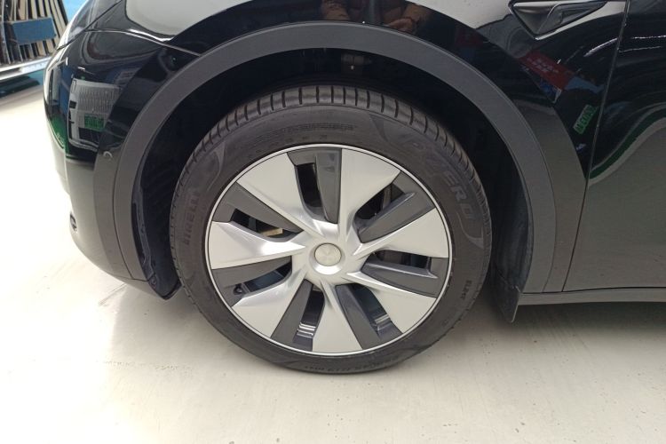 特斯拉 Model Y 2022款 改款 后轮驱动版车身外观6007