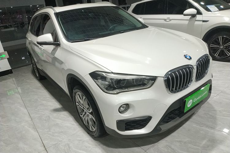 宝马X1 2019款 sDrive20Li 领先型车身外观3